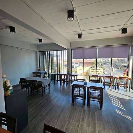 Polkadot Hostel Phitsanulok Buitenkant foto