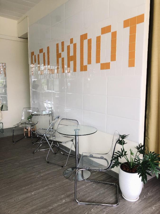 Polkadot Hostel Phitsanulok Buitenkant foto